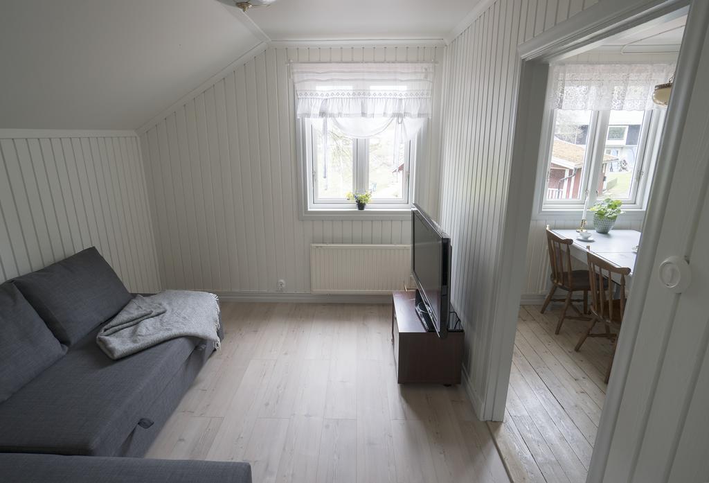 Anfasteroed Gardsvik - Grindstugan Юнгшиле Экстерьер фото